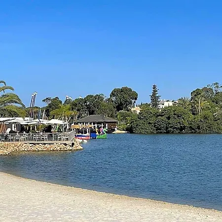 Ξενοδοχείο Scarlet's Place - 1 Bed Victory Village Quinta Do - Beach, Nature, Lakes 4*